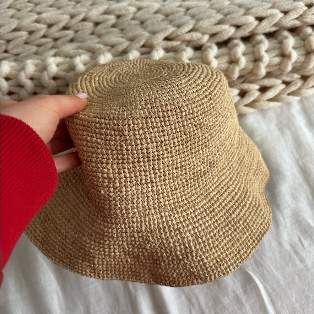 Vitamin A Cream Woven Bucket Hat NWT - Picture 3 of 6